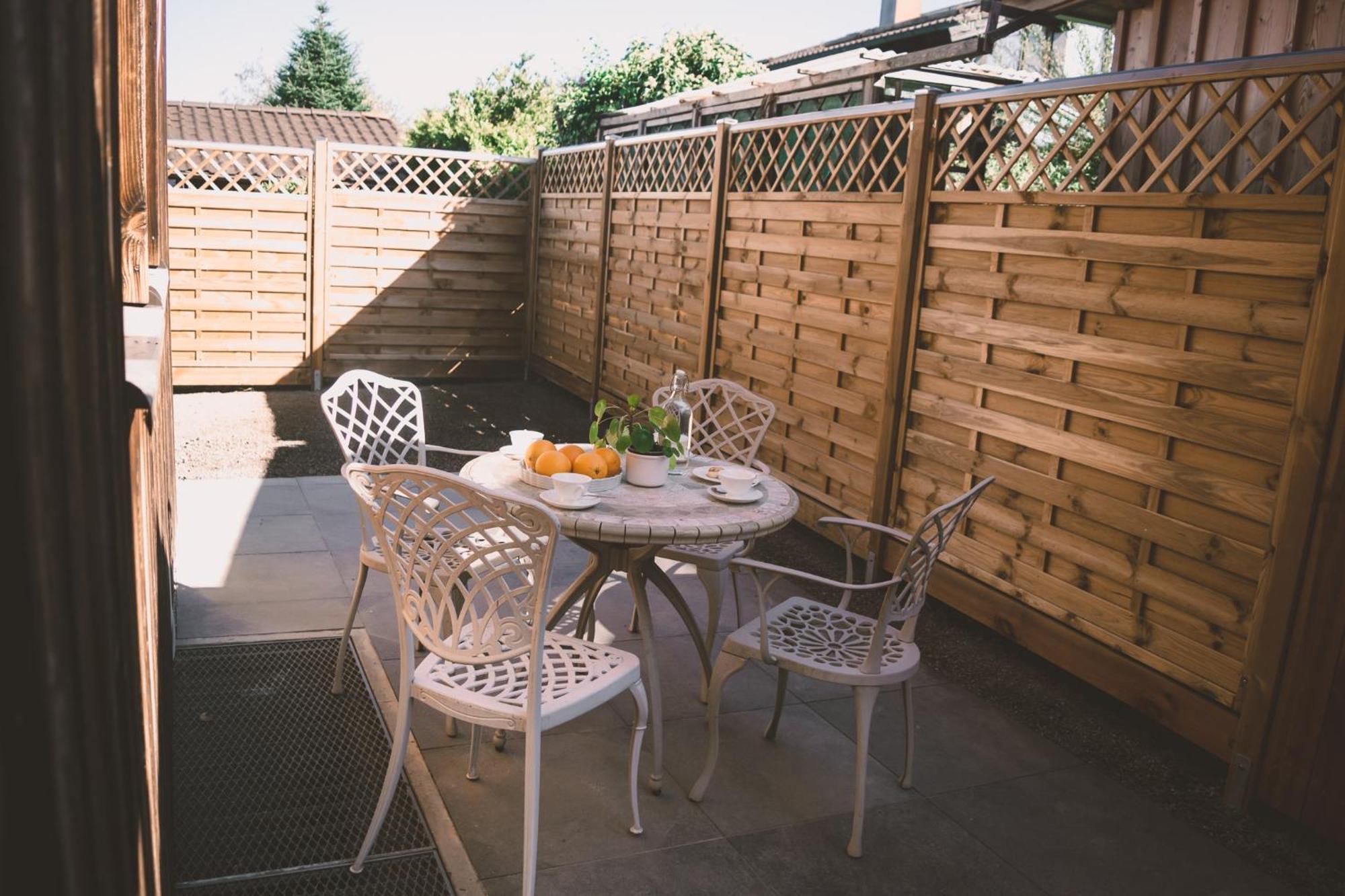 Naturnahes Familienchalet Mit Garten - Wifi - Netflix - Nur 15 Minuten Vom Chiemsee Und 35 Minuten Von Muenchen Entfernt Vogtareuth Exterior foto
